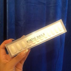 Static Nails Kit